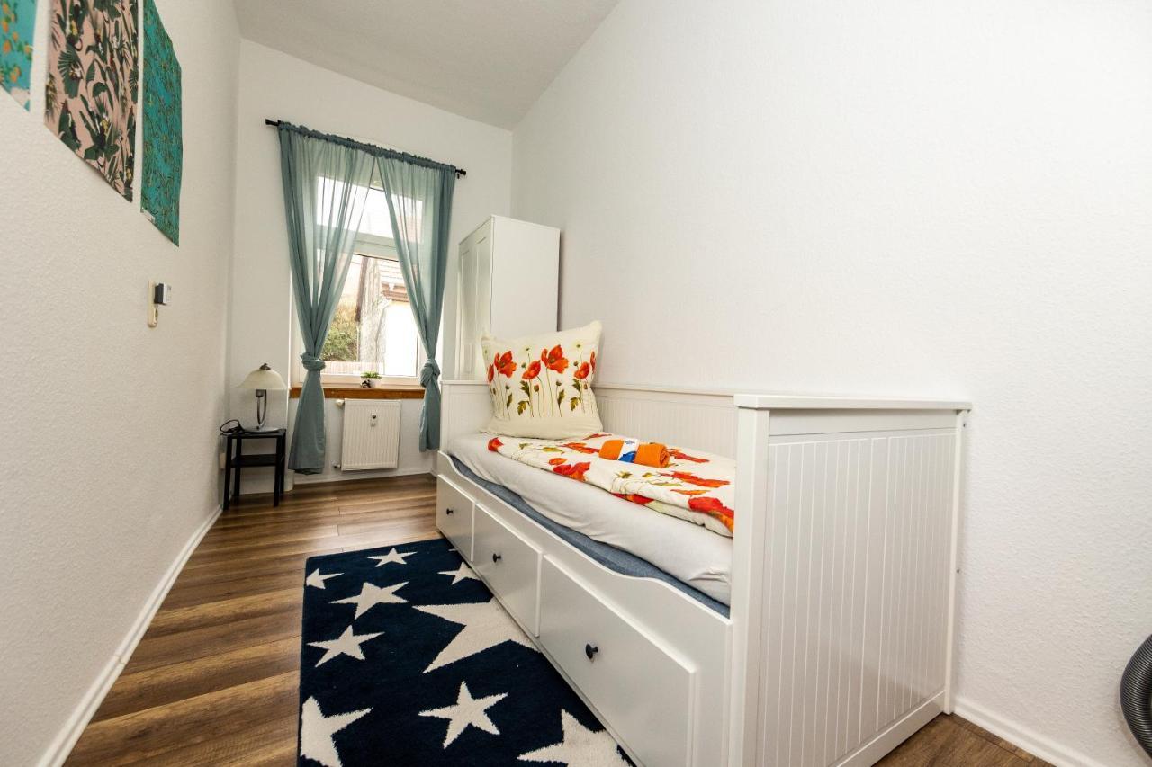 Grossraum-Apartments Mit 2Sz, Wz, Kueche, Smart-Tv, Parken, Etc Erfurt Kültér fotó